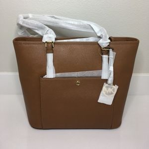 Michael Kors Jet Set TraveI Large Tote Luggage